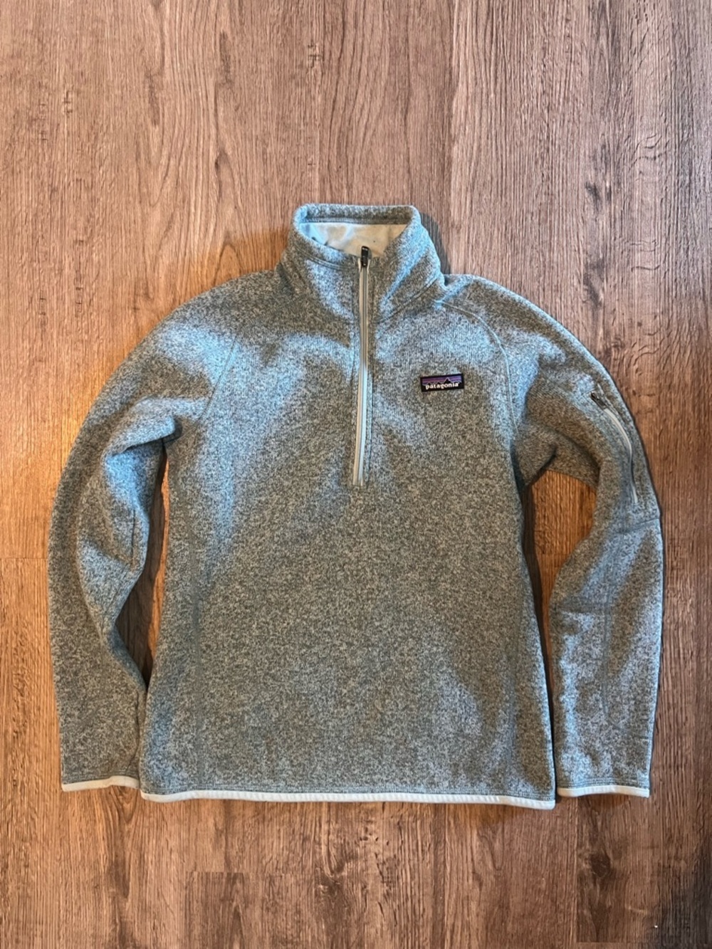 Patagonia Light Heather Gray Quarter-Zip Fleece Pullover